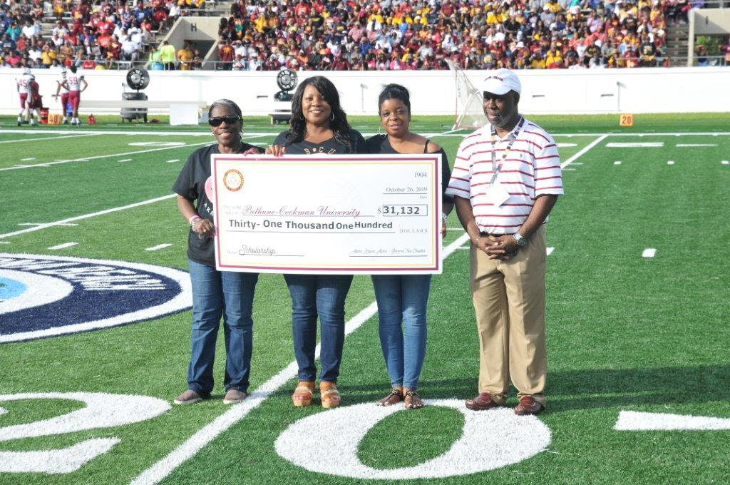 Gamma Tau Chapter of Alpha Kappa Alpha Sorority Incorporated Celebrates 70th Anniversary and Gives Over $30,000 to Bethune-Cookman University